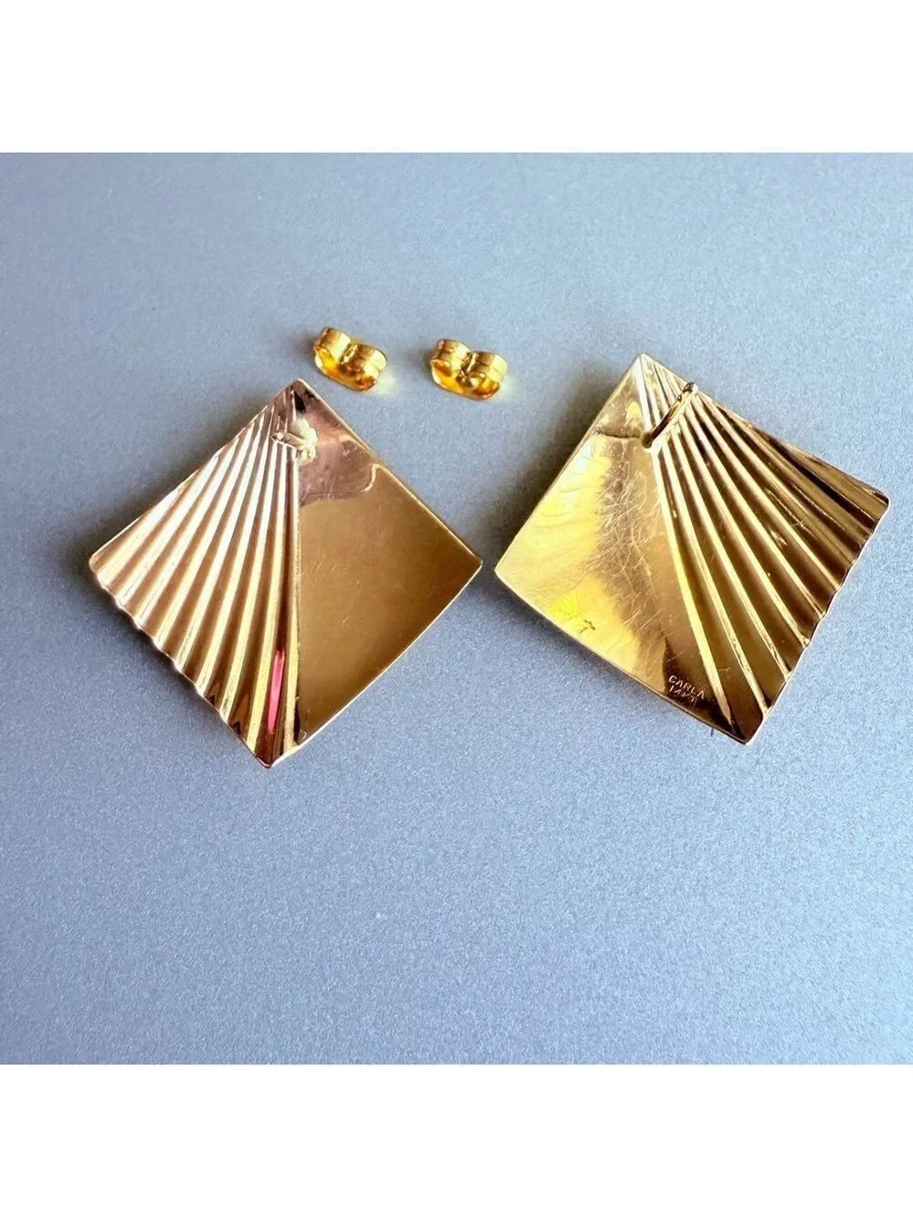CARLA Designer 14kt Yellow Gold Textured & Polished Square Stud Earrings…